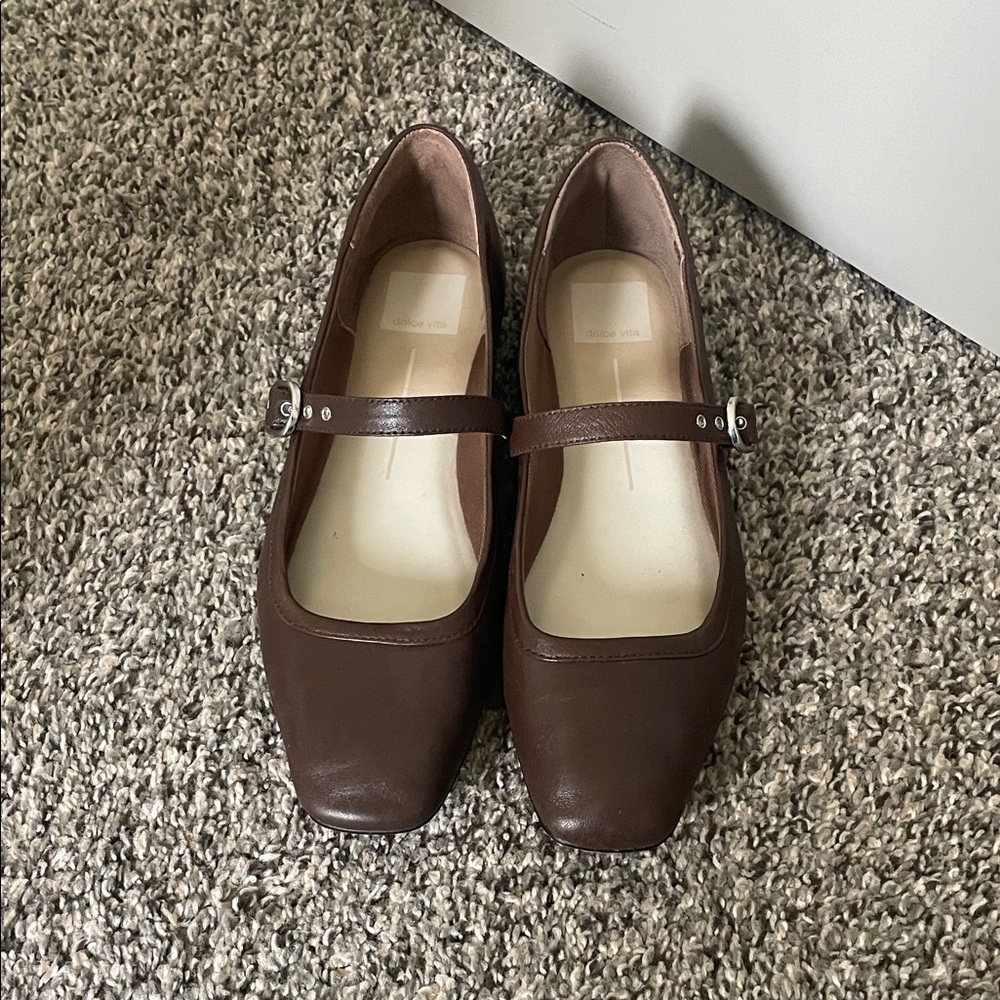 Dolce Vita Rodni Flats - Dark Brown